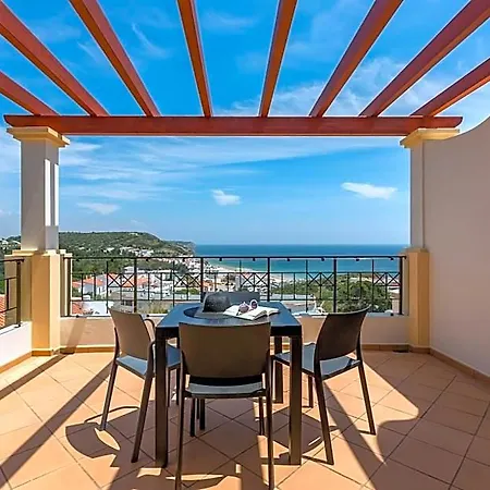 Nau Salema Village Hotell 4*