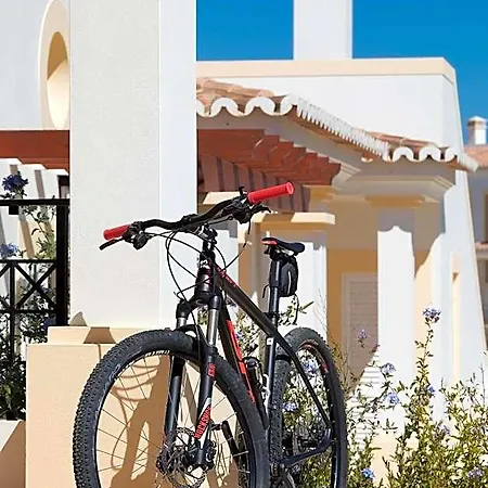 酒店 Nau Salema Village 4*